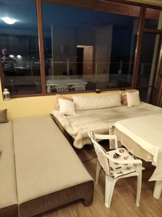 Apartament Zaliva Varna Ruang foto